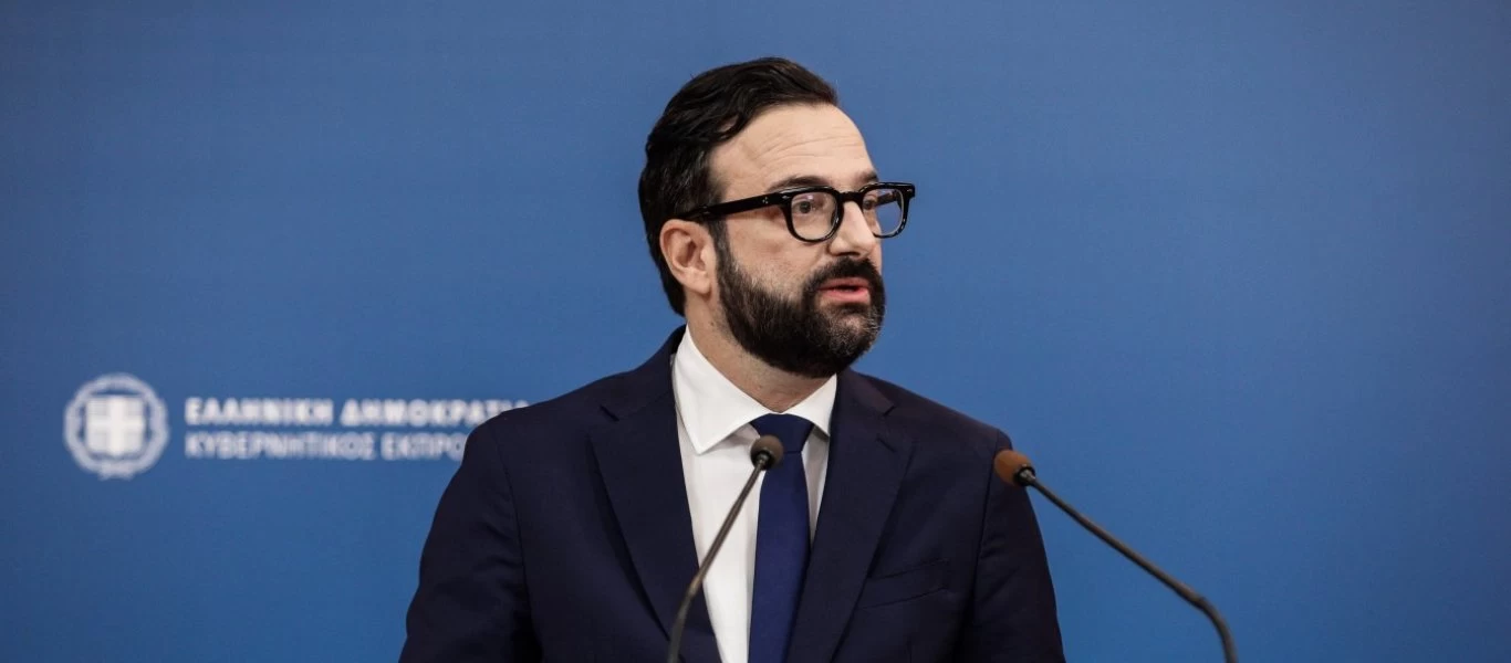 LIVE: Η ενημέρωση από τον κυβερνητικό εκπρόσωπο Χ.Ταραντίλη (βίντεο)